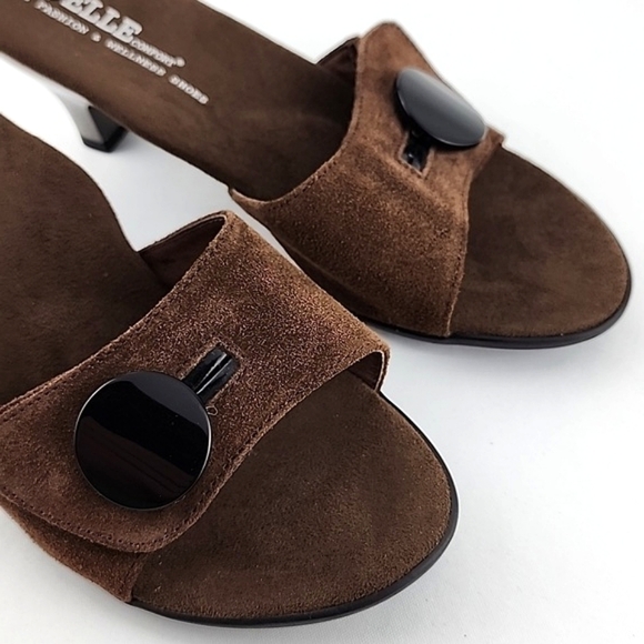 Helle Comfort Brown Suede Chrome Kitty Heeled Slip On Sandals Arch Support Sz 38 - Picture 9 of 16